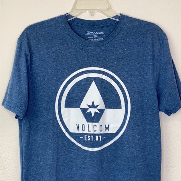 Volcom Short Sleeve Tee Size Medium - Picture 2 of 6